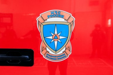 пожарный, пожарные, МЧС, спасатели, пожар, тушение, пожарная машина Евгений  Кулешов, ИА PrimaMedia