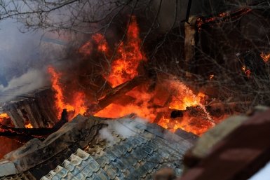 пожар, возгорание, пламя, огонь, пожарные, МЧС России, огнеборцы, дым Евгений  Кулешов, ИА PrimaMedia