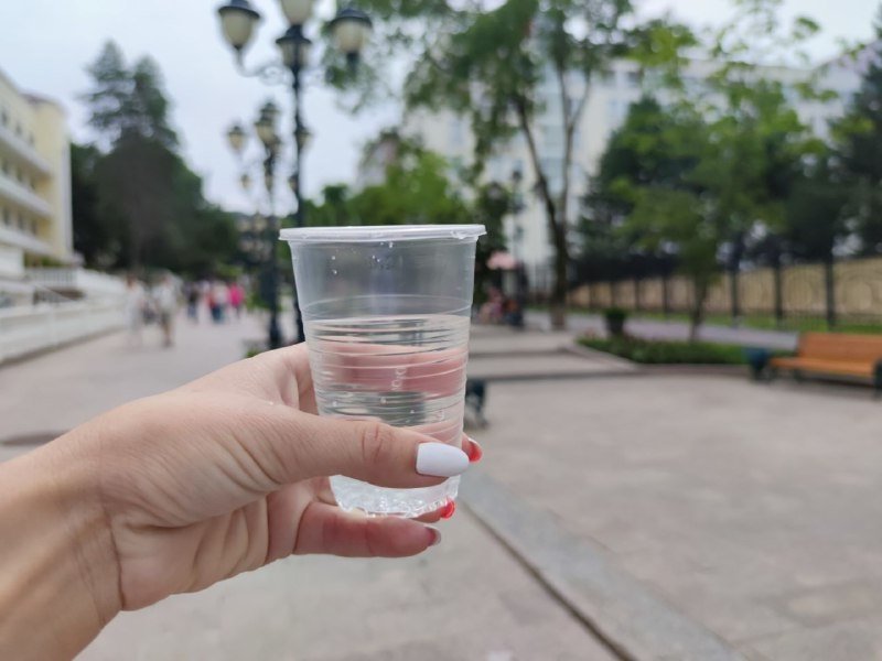 Кисловодск, Курортный бульвар, бювет, минералка, минеральная вода Елена Гиневская, ИА Stavropol.Media